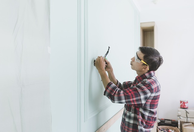 home-repair-640x480-33225564.jpeg