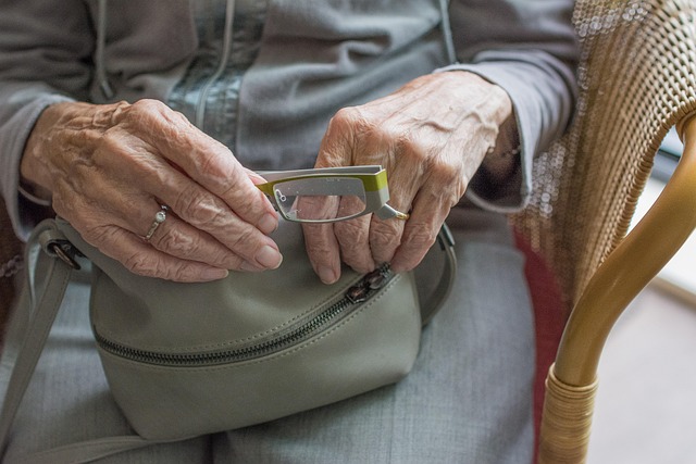 elderly-person-640x480-55396454.jpeg