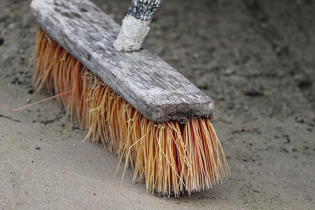 house-cleaning-640x480-82072123.jpeg