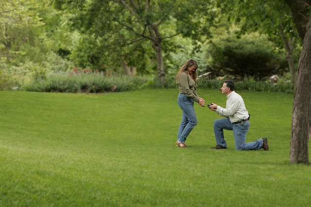 engagement-ring-640x480-85383586.jpeg