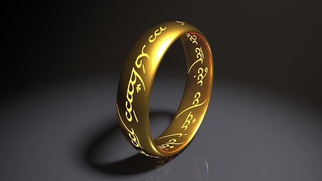 engagement-ring-640x480-12499702.jpeg