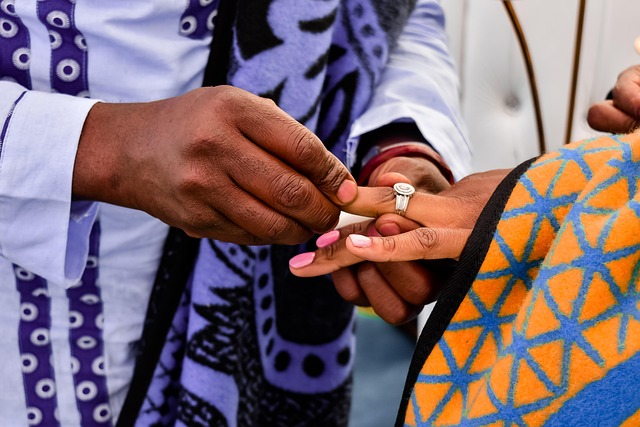 engagement-ring-640x480-18084848.jpeg