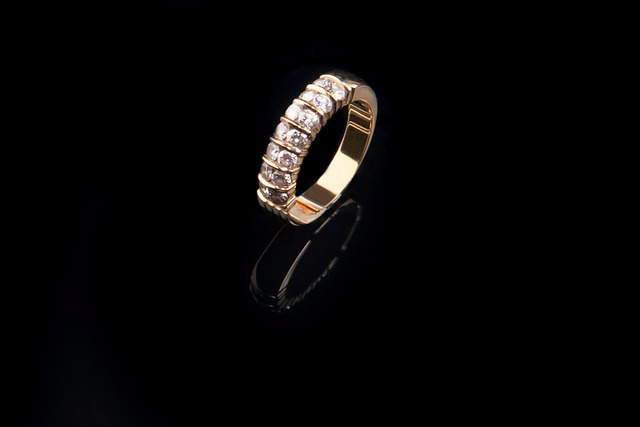 engagement-ring-640x480-5677250.jpeg