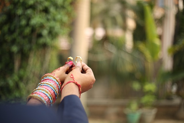 engagement-ring-640x480-66265432.jpeg