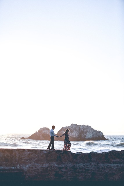 engagement-ring-640x480-87121976.jpeg