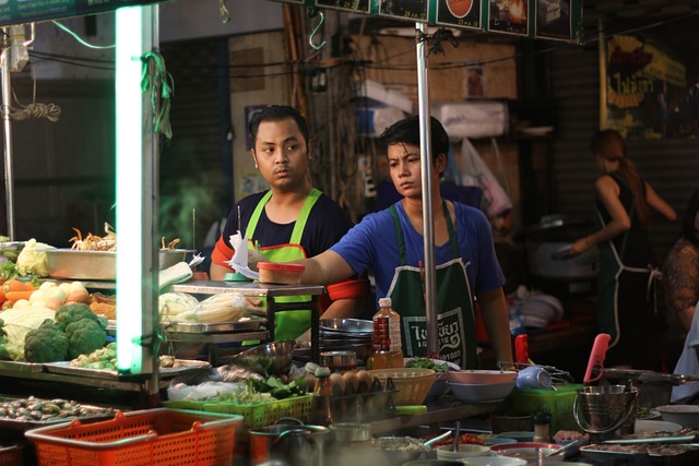 local-food-640x480-17403319.jpeg