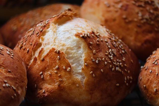 local-food-640x480-68062342.jpeg