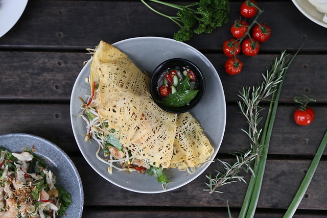 local-food-640x480-79847916.jpeg