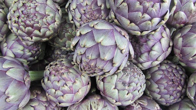 local-food-640x480-92914386.jpeg