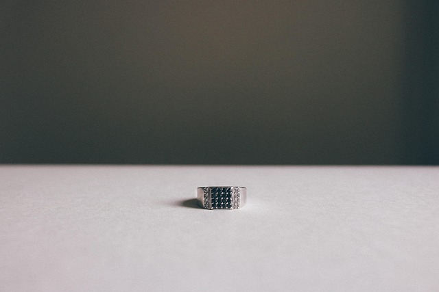 diamond-ring-640x480-27026846.jpeg