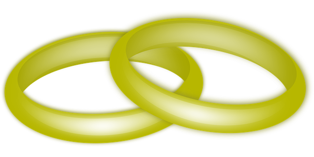 engagement-ring-640x480-11796106.png