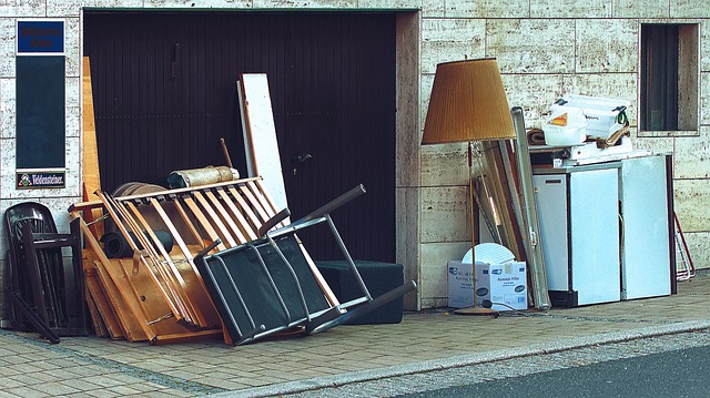 junk-removal-640x480-72499732.jpeg