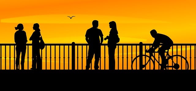 conversation-640x480-5587900.jpeg